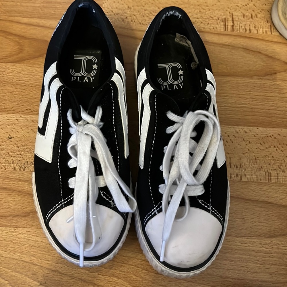 JC Play platform sneakers